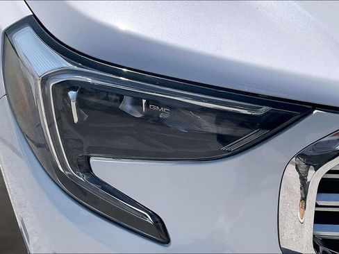Used 2020 GMC Terrain Denali w/ Denali Premium Package FWD image 29