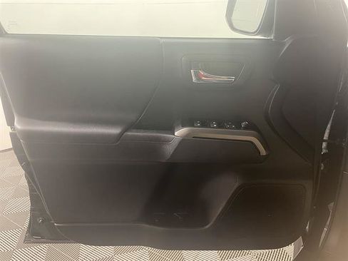 Certified 2023 Toyota Tacoma TRD Sport w/ Technology Package AWD/4WD image 19
