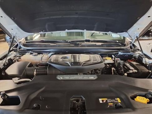 Used 2024 Jeep Wagoneer Series II AWD/4WD image 13