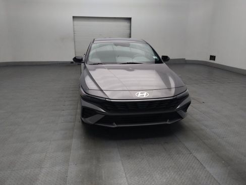 Used 2025 Hyundai Elantra Sport FWD image 14