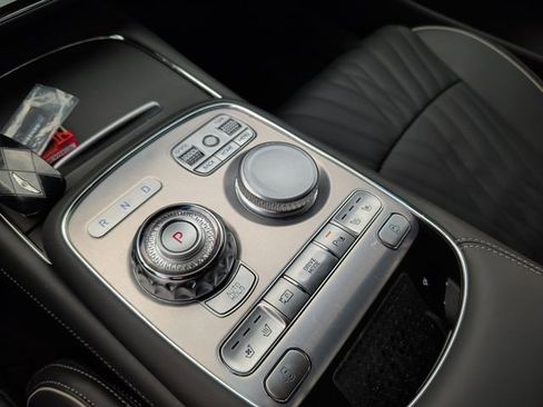 Used 2024 Genesis G90 3.5T AWD/4WD image 33