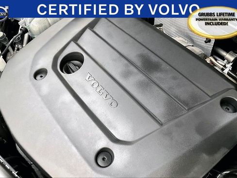 Certified 2025 Volvo XC40 B5 Plus image 43