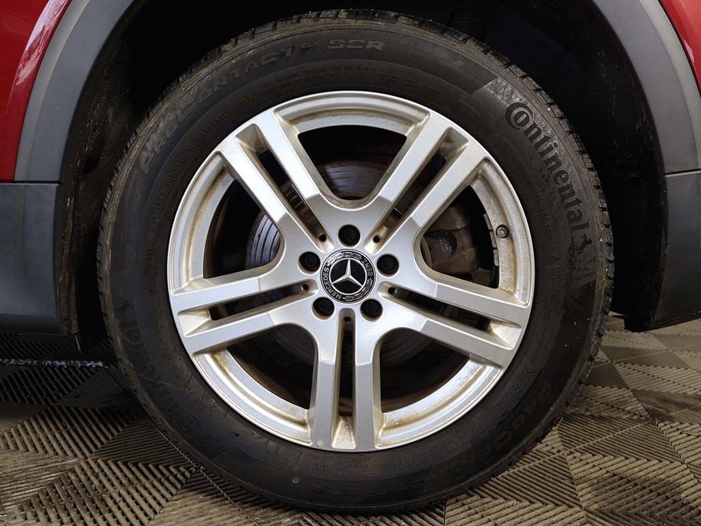 Used 2022 Mercedes-Benz GLB 250 4MATIC image 17