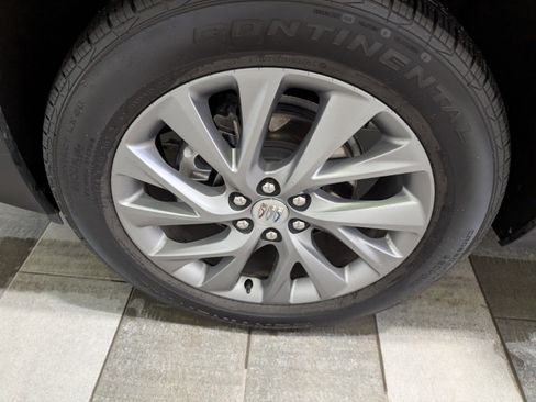 Used 2025 Buick Enclave Preferred image 7