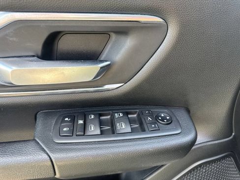Used 2019 RAM 1500 Big Horn RWD image 16