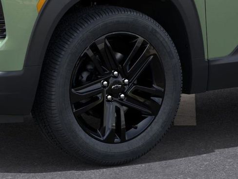 New 2026 Chevrolet TrailBlazer LT w/ Midnight Edition FWD image 9