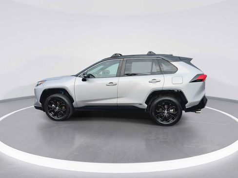 Certified 2022 Toyota RAV4 XSE AWD/4WD image 5
