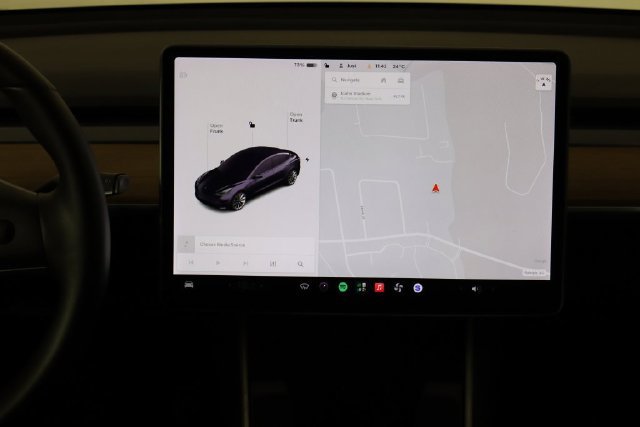 Used 2020 Tesla Model 3 Standard Range Plus RWD image 29
