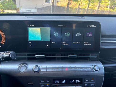 Used 2025 Hyundai Kona SEL image 21