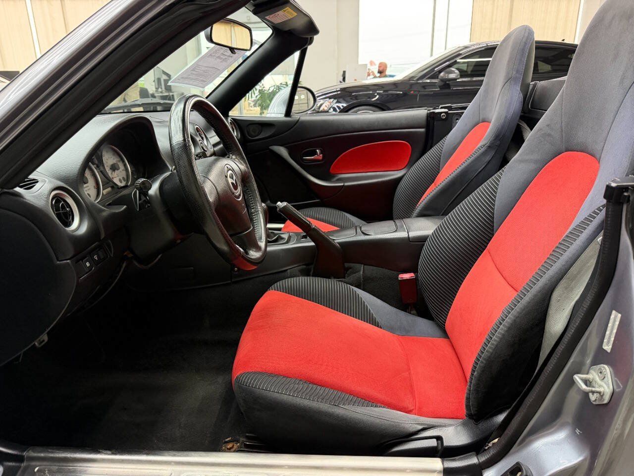 Used 2004 MAZDA MX-5 Miata MAZDASPEED RWD image 11