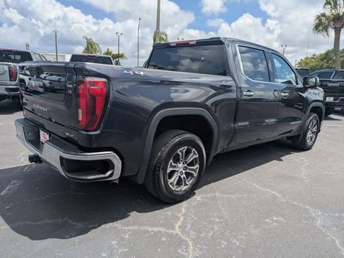 Used 2025 GMC Sierra 1500 SLT AWD/4WD image 4