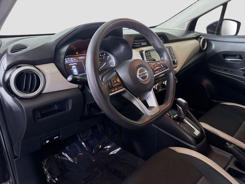 Used 2020 Nissan Versa SV image 23