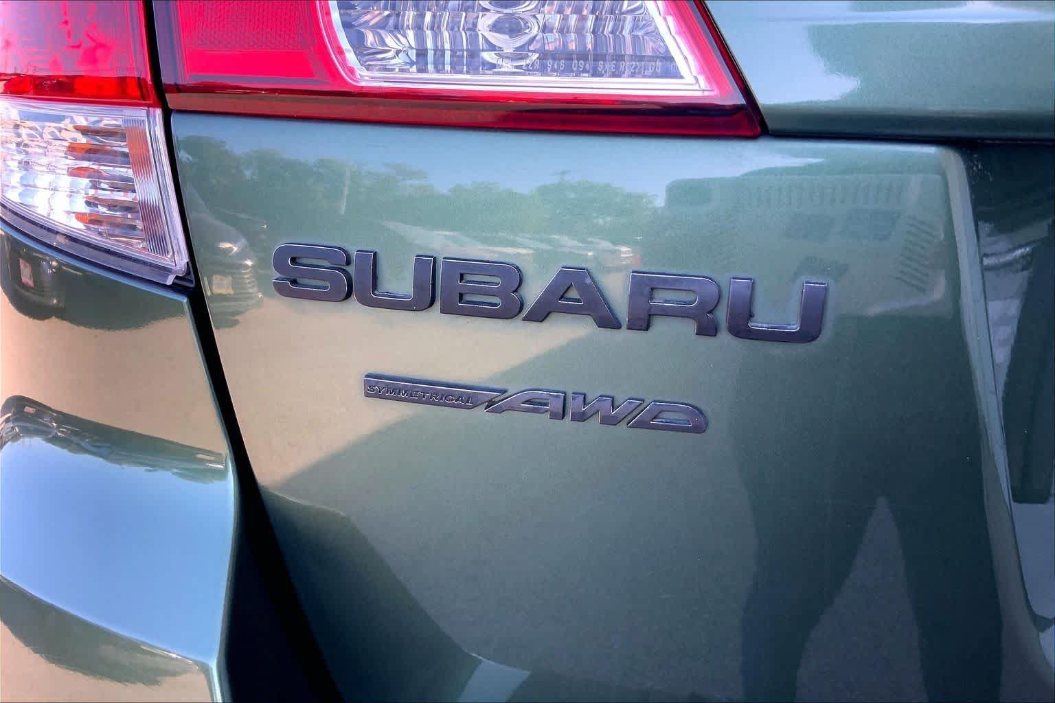 Used 2013 Subaru Outback 2.5i Premium AWD/4WD image 10
