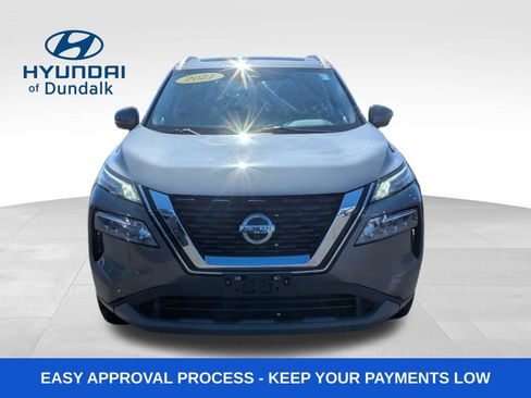 Used 2021 Nissan Rogue SV w/ Premium Package image 11