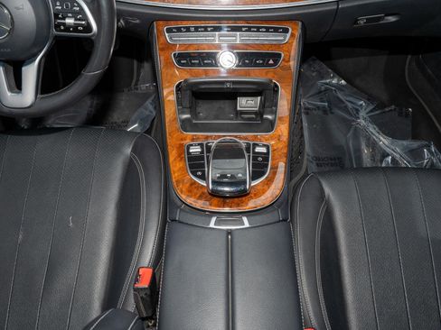 Used 2019 Mercedes-Benz E 300 4MATIC w/ Premium 1 Package image 26