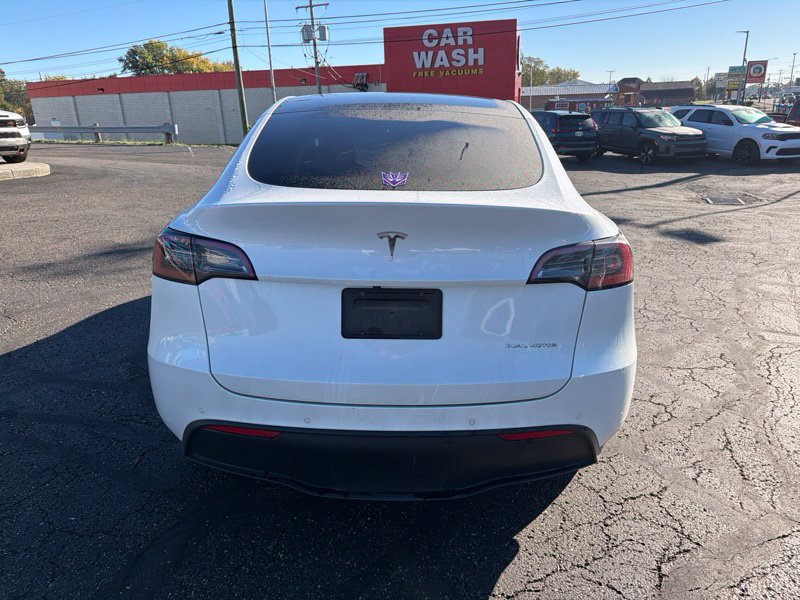 Used 2022 Tesla Model Y Long Range AWD/4WD image 6