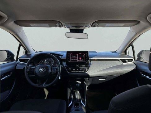 Used 2020 Toyota Corolla LE FWD image 36