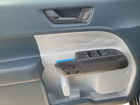 New 2026 Ford Maverick XLT FWD image 8