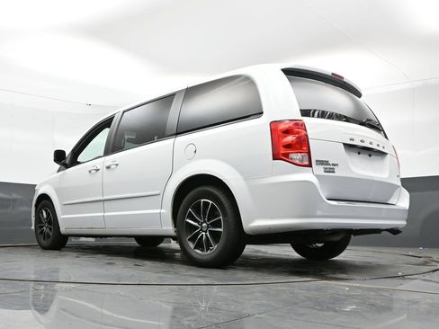 Used 2017 Dodge Grand Caravan GT FWD image 43