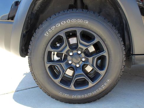 Used 2022 Jeep Cherokee Latitude w/ Sun & Sound Group AWD/4WD image 42