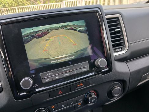 Used 2022 Nissan Frontier SV RWD image 14