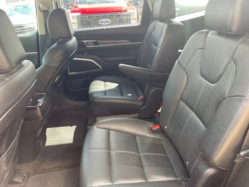 Used 2021 Kia Telluride EX w/ EX Premium Package AWD/4WD image 24