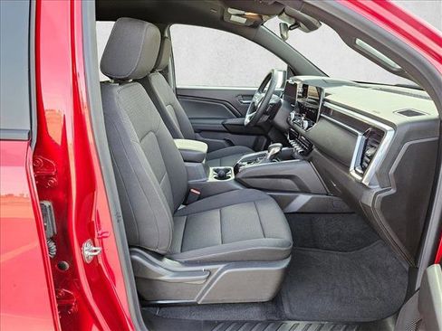 Certified 2025 GMC Canyon Elevation RWD image 21