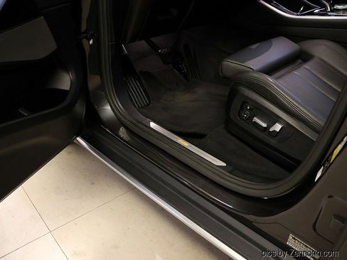 Used 2021 BMW X5 xDrive40i AWD/4WD image 28