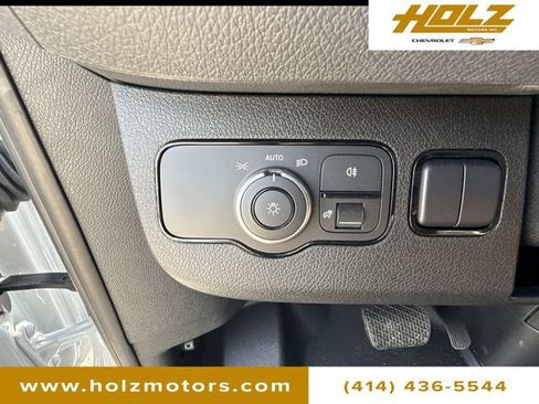 Used 2025 Mercedes-Benz Sprinter 2500 image 17