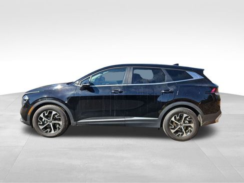 Used 2023 Kia Sportage EX image 4