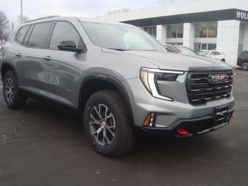 New 2026 GMC Acadia AT4 w/ Luxury Package image 3