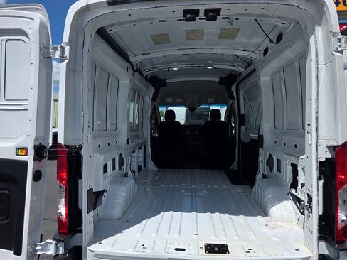Used 2023 Ford Transit 250 Medium Roof AWD image 10