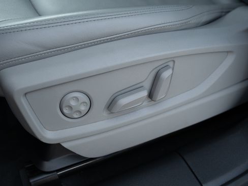 Certified 2023 Audi Q5 2.0T Premium Plus image 22