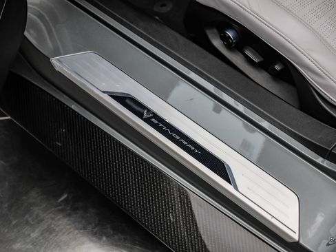 Used 2022 Chevrolet Corvette Stingray 2LT Z51 Performance & w/ Z51 Performance Package image 46