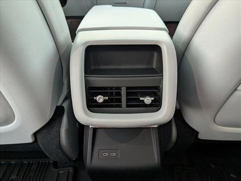 Used 2024 Cadillac Lyriq Sport AWD/4WD image 18