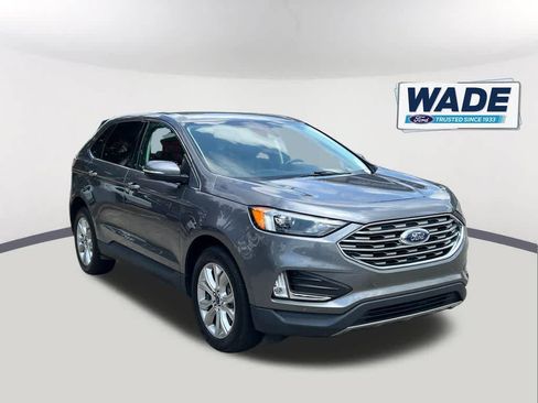 Used 2022 Ford Edge Titanium AWD/4WD image 3