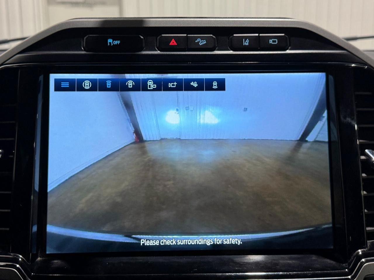 Used 2022 Ford F250 Lariat w/ Lariat Value Package AWD/4WD image 26