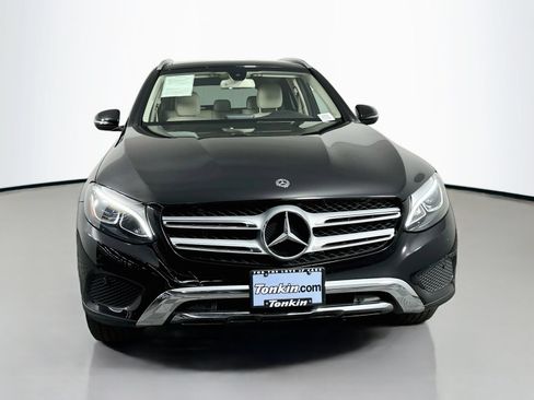 Used 2019 Mercedes-Benz GLC 350e 4MATIC image 2