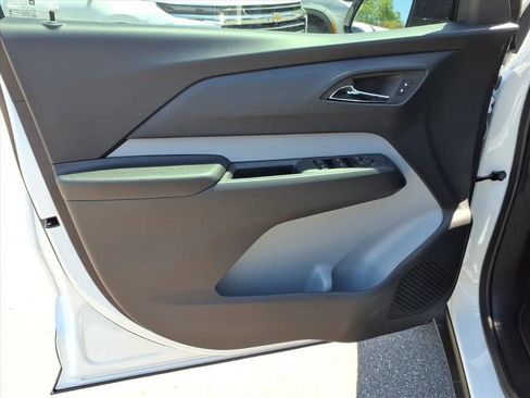 New 2027 Chevrolet Bolt LT w/ Comfort Package FWD image 19