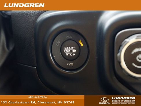 Used 2023 Jeep Gladiator Sport image 33