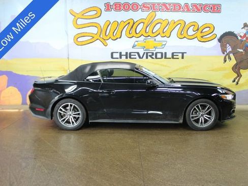 Used 2015 Ford Mustang Premium image 1