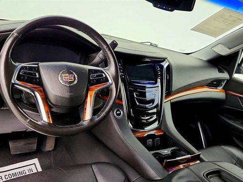Used 2015 Cadillac Escalade ESV Premium AWD/4WD image 13