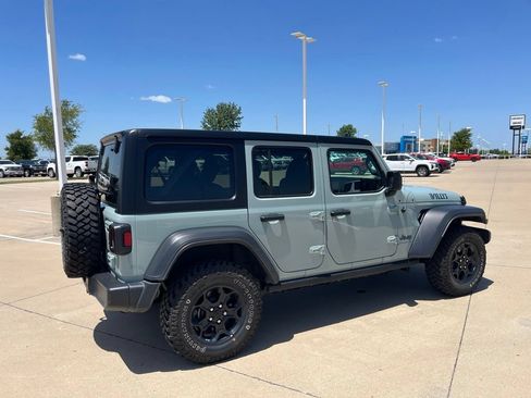 Used 2023 Jeep Wrangler Unlimited w/ Cold Weather Group AWD/4WD image 5