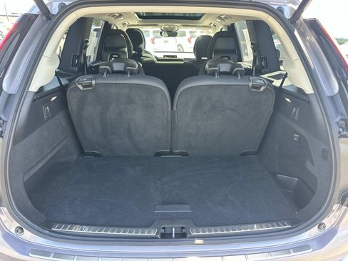 Certified 2026 Volvo XC90 B5 Plus image 24