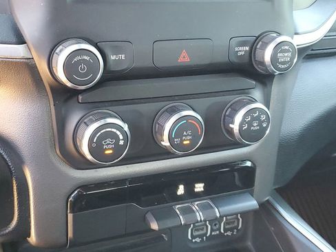 Used 2019 RAM 1500 Big Horn image 24