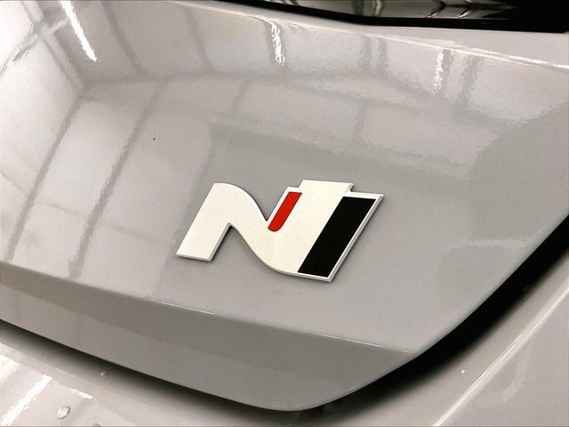 Used 2025 Hyundai Elantra N FWD image 13