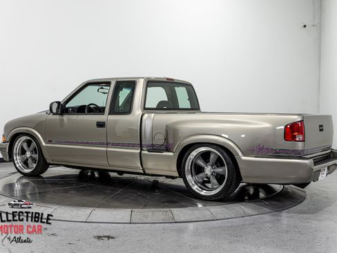 Used 2000 Chevrolet S10 Pickup LS w/ Preferred Equipment Group RWD image 12