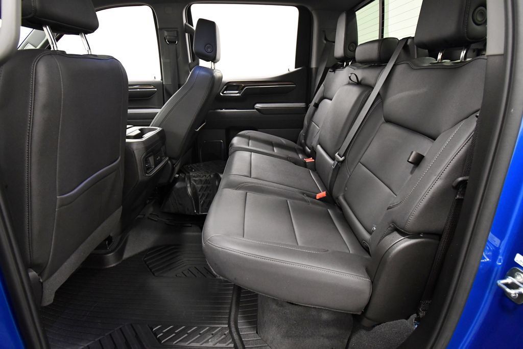 Used 2024 Chevrolet Silverado 1500 RST AWD/4WD image 15