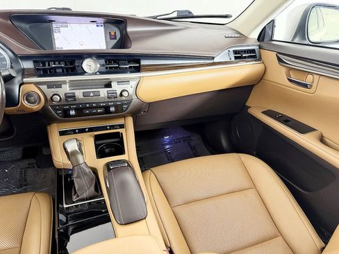 Used 2016 Lexus ES 350 w/ Navigation System Package FWD image 52