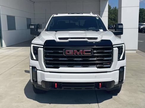 Used 2024 GMC Sierra 2500 AT4 w/ AT4 Premium Plus Package AWD/4WD image 3